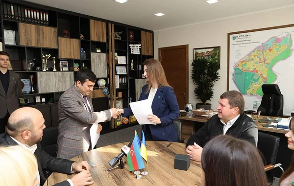 Azərbaycan və Ukraynanın gənclər təşkilatları birgə memorandum imzaladılar - FOTOLAR