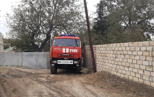Goranboyda ev yandı, bir nəfər xəsarət aldı - FOTO