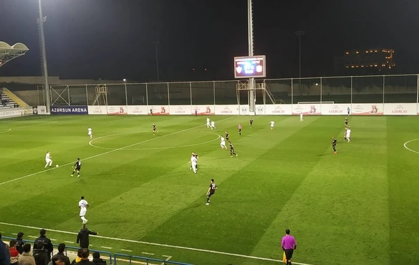 "Qarabağ" "Neftçi"ni darmadağın edərək vahid lider olub