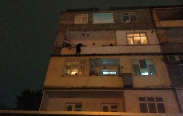 Bakıda intihara cəhd edən şəxsi FHN əməkdaşları xilas etdilər – FOTO/VİDEO