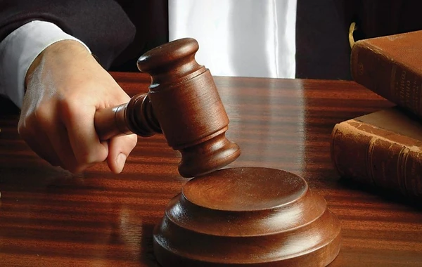 Baş həkim və müavininin məhkəməsi başlayıb