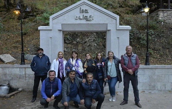 30 il sonra Şuşada görüşən məzunlar - FOTO