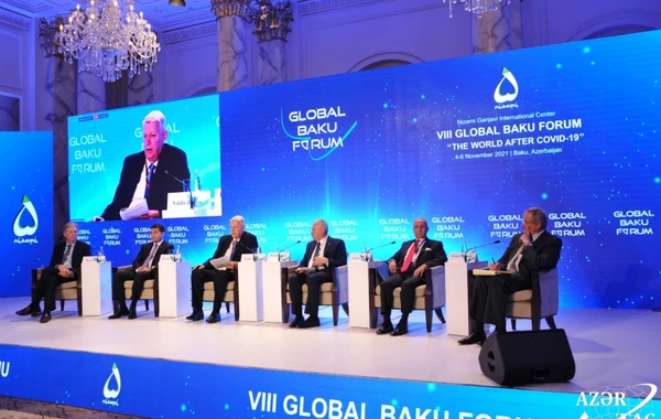 Qlobal Bakı Forumunda “Cənubi Qafqaz: regional inkişaf və əməkdaşlıq üçün perspektivlər” mövzusu müzakirə edilir - FOTO