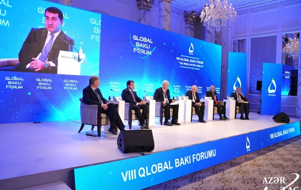 Qlobal Bakı Forumunda “Cənubi Qafqaz: regional inkişaf və əməkdaşlıq üçün perspektivlər” mövzusu müzakirə edilir - FOTO