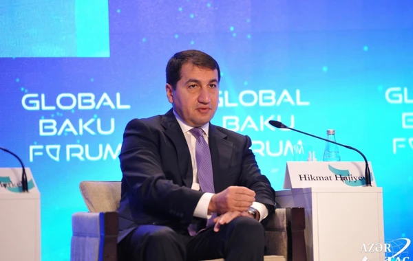 Qlobal Bakı Forumunda “Cənubi Qafqaz: regional inkişaf və əməkdaşlıq üçün perspektivlər” mövzusu müzakirə edilir - FOTO