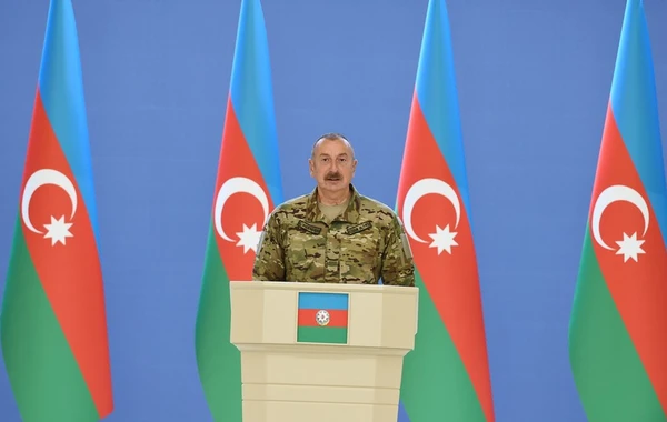Ali Baş Komandan İlham Əliyev Şuşada hərbçilər qarşısında çıxış edib - YENİLƏNİB