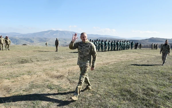 Президент Ильхам Алиев выступил перед военнослужащими в Шуше - ОБНОВЛЕНО - ФОТО