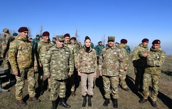 Президент Ильхам Алиев выступил перед военнослужащими в Шуше - ОБНОВЛЕНО - ФОТО