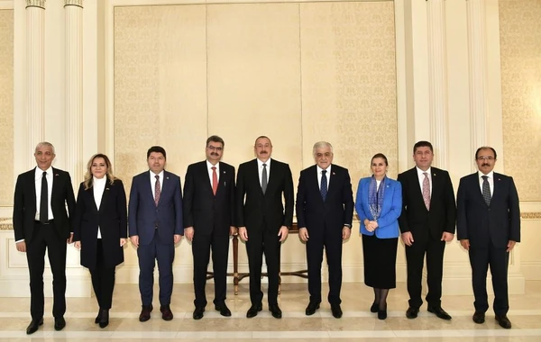 Türkiyə-Azərbaycan parlamentlərarası dostluq qrupunun nümayəndə heyəti İlham Əliyevin qəbulunda - FOTO