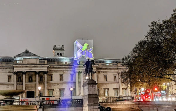 Londonda 6 bina Azərbaycan bayrağının rənglərinə boyandı - FOTO