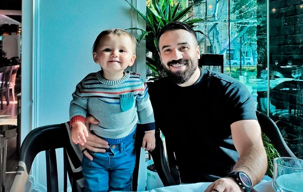Oğlundan danışan Zamiq: “Yarım qalan arzularımı onda reallaşdıracam” - FOTO/VİDEO