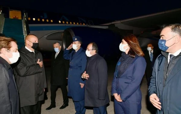İlham Əliyev Türkiyədə səfərdədir - FOTO