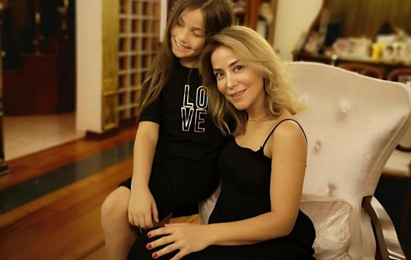 Qızını təbrik edən İradə: "Atan bir çox şeyin ağını çıxartdığımı deyir" - FOTO