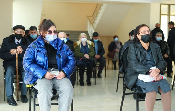 Bu şəxslərə mənzillər verildi - FOTO
