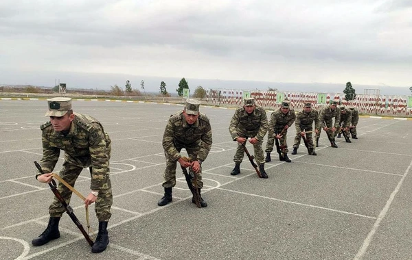 В азербайджанской армии прошли состязания среди командиров батальонов - ФОТО