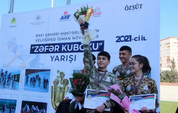 Bakı şəhər məktəbliləri arasında “Zəfər kuboku” yarışı keçirilib - FOTO