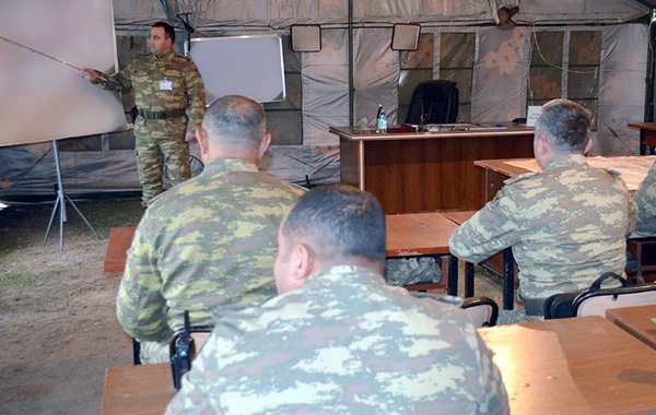 Сухопутные войска провели командно-штабные учения - ФОТО