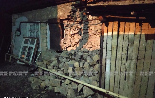 Zəlzələ dağıntılara səbəb olub - FOTO