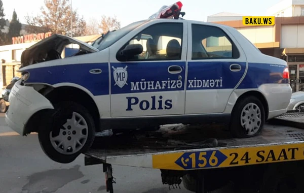 В Азербайджане полицейский автомобиль врезался в магазин, есть погибший - ОБНОВЛЕНО + ФОТО