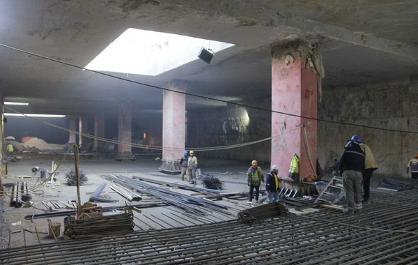 Bakıda tikilən yeni metro stansiyasının içindən görüntülər - FOTO