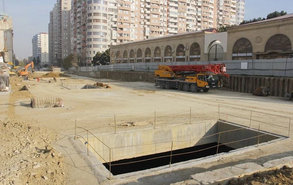 Bakıda tikilən yeni metro stansiyasının içindən görüntülər - FOTO