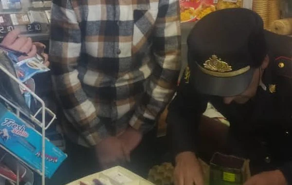 Ərzaq mağazasında “patı” satan şəxs tutulub - FOTO