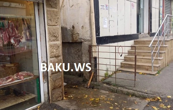 Bakıda yolun ortasına qanlı heyvan başı asan qəssab cəzalandırıldı - FOTO