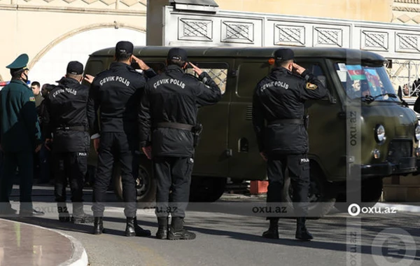 Завершилась церемония прощания с военнослужащими, погибшими при крушении вертолета - ОБНОВЛЕНО + ВИДЕО