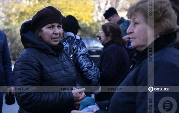 Yaralı zabitin anası: “Deyir ki, bərk qucaqlama, mən bu Vətənin oğluyam” - FOTO