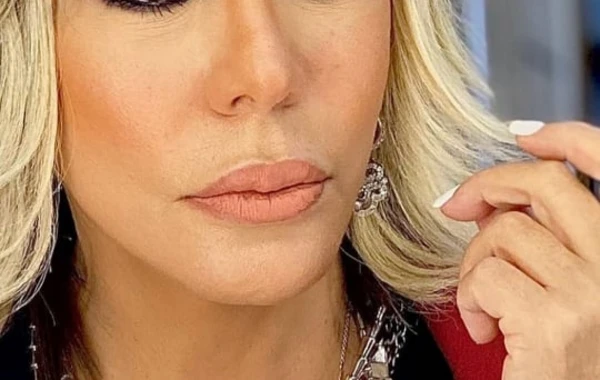 Xalq artisti fotoşopsuz görüntülərini paylaşdı - FOTO