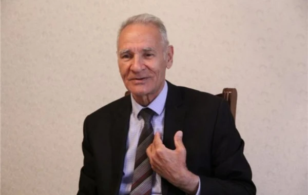 Xalq artisti Eldost Bayram reanimasiyadan palataya köçürülüb