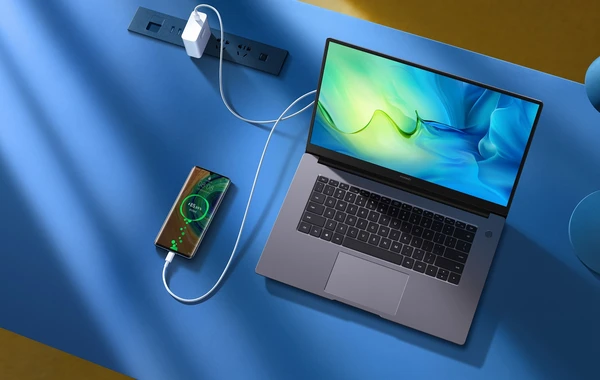 HUAWEI Azərbaycanda təkmilləşdirilmiş MateBook D 14 və MateBook D15 noutbuklarını təqdim etdi