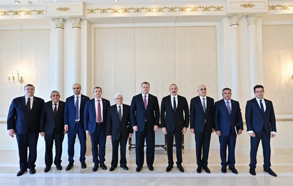 İlham Əliyev Rusiyanın Həştərxan vilayətinin qubernatorunu qəbul etdi - YENİLƏNİB - FOTO