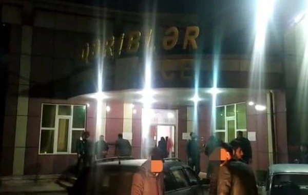 Polis icazəsiz toya görə 4400 manat cərimə yazdı - FOTO
