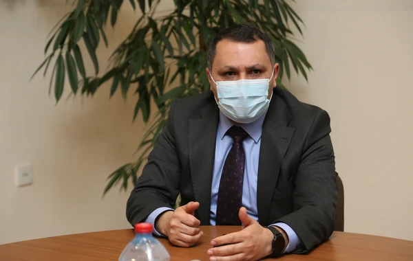Müəllimlər təltif olundu - FOTO