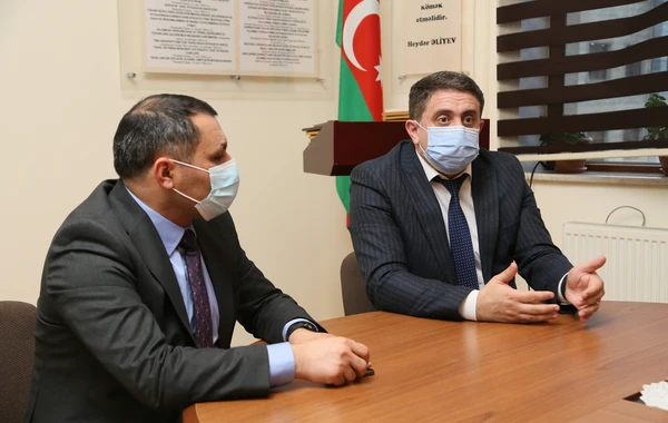 Müəllimlər təltif olundu - FOTO