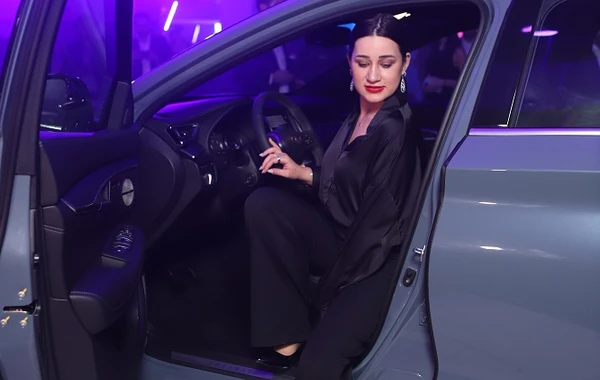 Azərbaycanda tam yeni İNFİNİTİ QX55 avtomobili təqdim olunub - FOTO