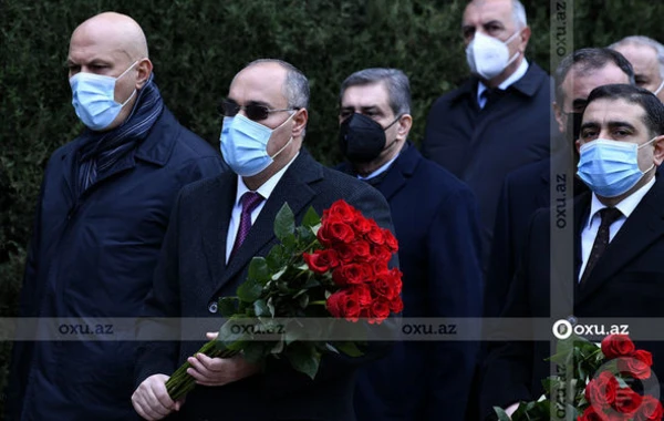Dövlət və hökumət rəsmiləri Heydər Əliyevin anım mərasimində - FOTOREPORTAJ