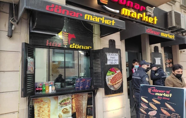 В Баку приостановлена деятельность донерной, в которой произошло массовое отравление - ФОТО