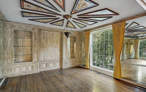 Kirk Duqlasın evi 7,5 milyon dollara satılır - FOTO