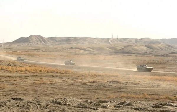 Azərbaycan Ordusu Naxçıvanda döyüş atışlı taktiki təlimlər keçirib - FOTO
