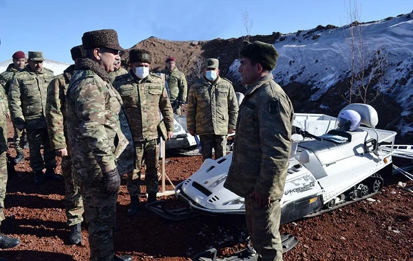 Закир Гасанов на новых военных объектах в Кяльбаджарском и Лачинском районах - ВИДЕО