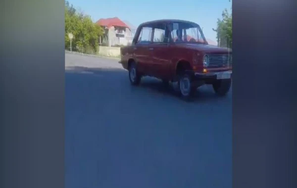 Avtoxuliqanlıq edən sürücü həbs olunub - FOTO Avtoxuliqanlıq edən sürücü həbs olunub - FOTO