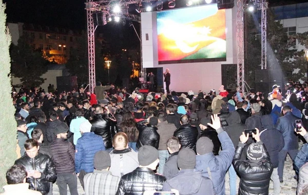 Yevlaxda möhtəşəm konsert keçirilib - FOTO/VİDEO