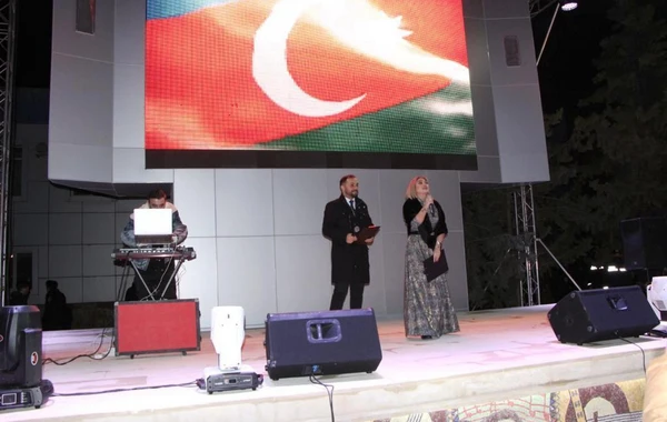 Yevlaxda möhtəşəm konsert keçirilib - FOTO/VİDEO
