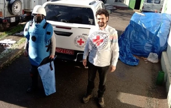 BQXK ANAMA-ya 20 dəst fərdi mühafizə vasitələri ianə edib - FOTO