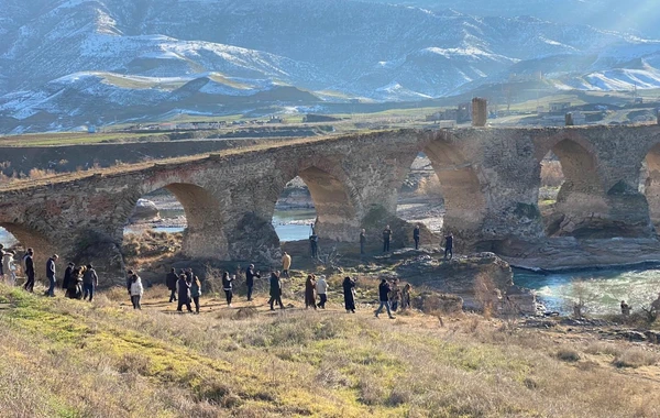 QHT nümayəndələri Xudafərin körpüsündə olub - FOTO
