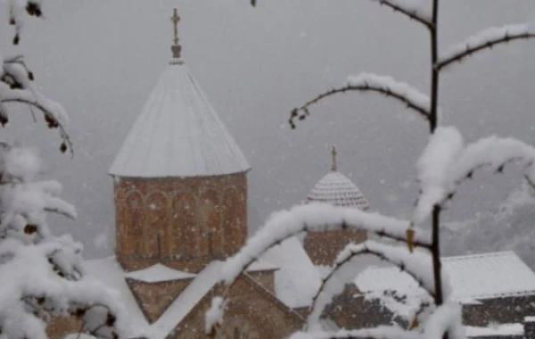 Reza Deqati Xudavəng monastır kompleksindən çəkdiyi fotoları paylaşıb - FOTO