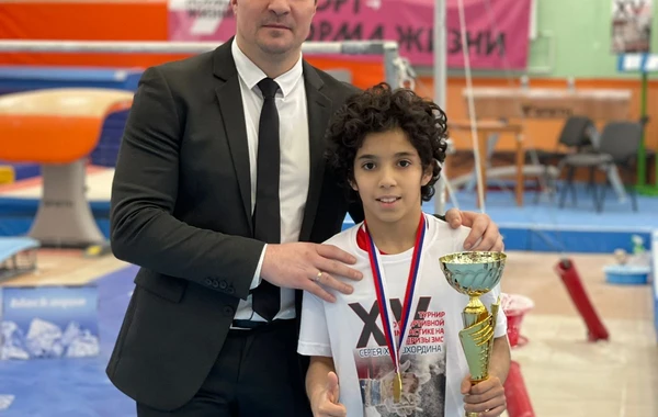 Azərbaycanlı idmançı Rusiyada mütləq çempion oldu - FOTO/VİDEO