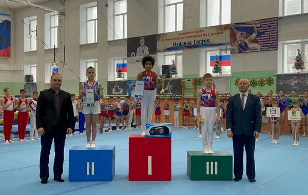 Azərbaycanlı idmançı Rusiyada mütləq çempion oldu - FOTO/VİDEO